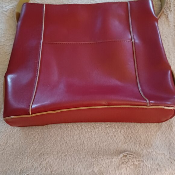 Three Fashion Shoulder Bags - Picture 9 of 13